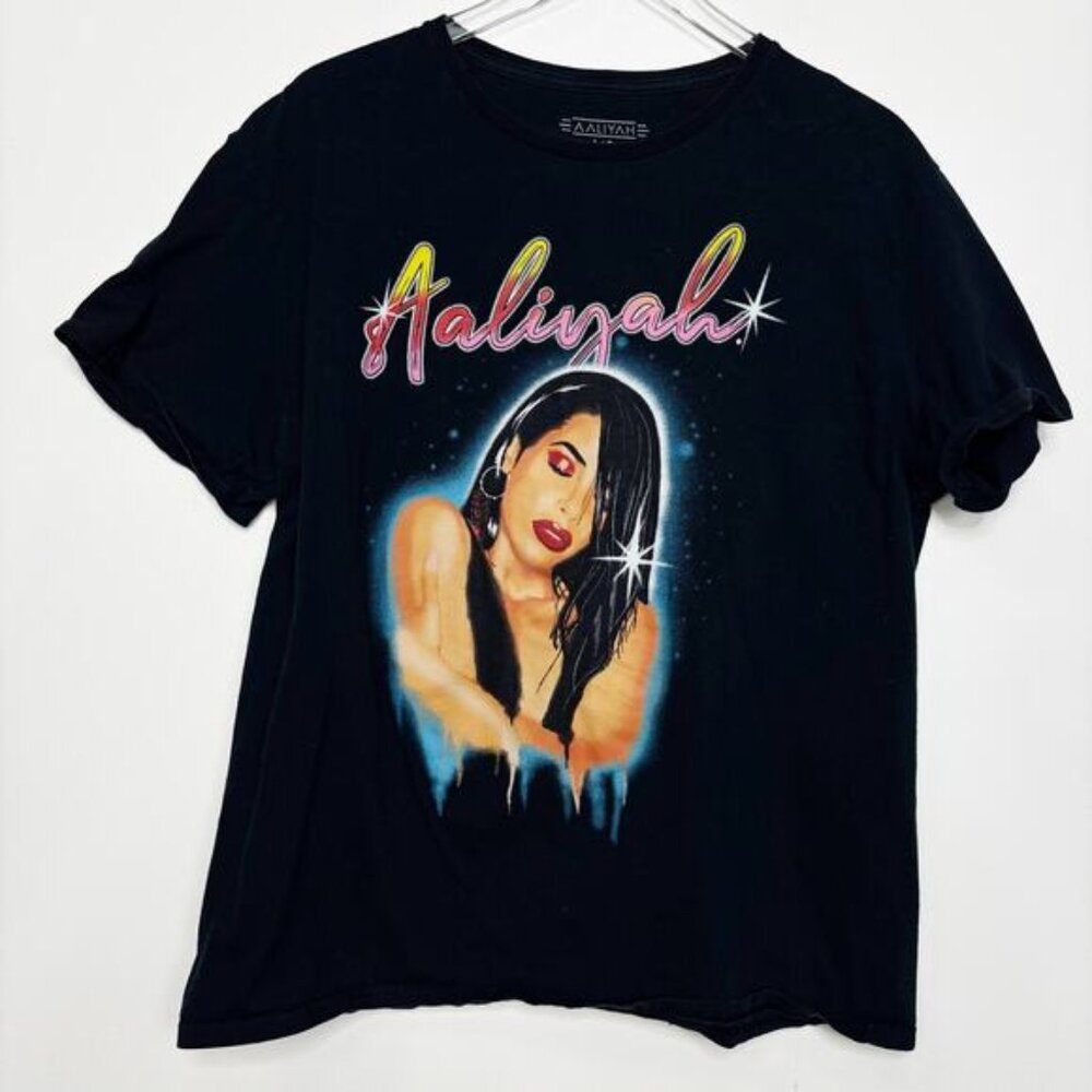 Aaliyah Black Tee Graphic T-shirt L